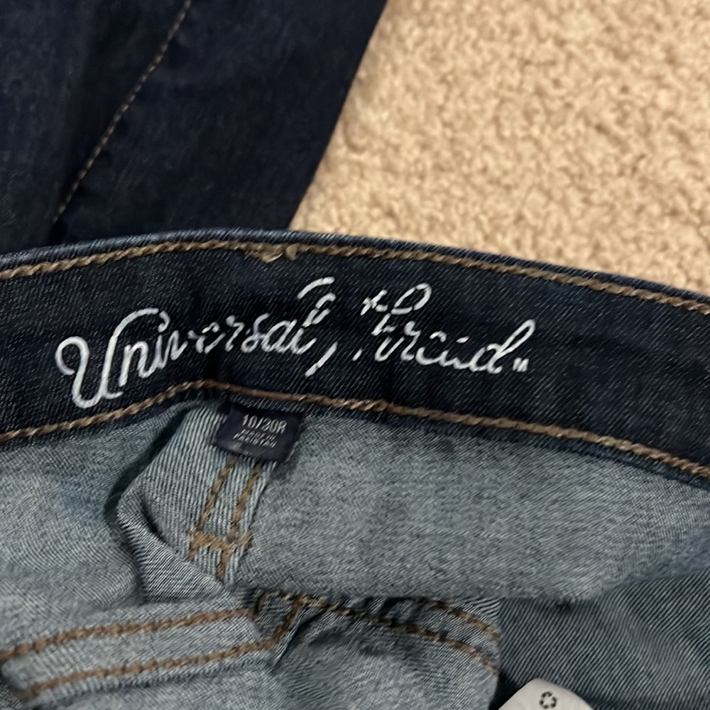 Universal Thread jeans - Picture 2 of 3